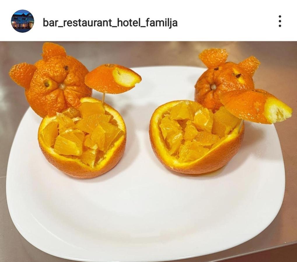 Bar-Restaurant-Hotel-Familja Klos 외부 사진
